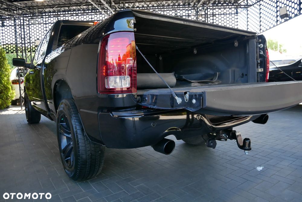 Dodge RAM - 32