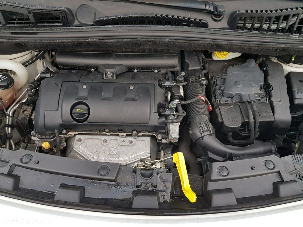 Citroën C3 Picasso 1.4i Exclusive - 18