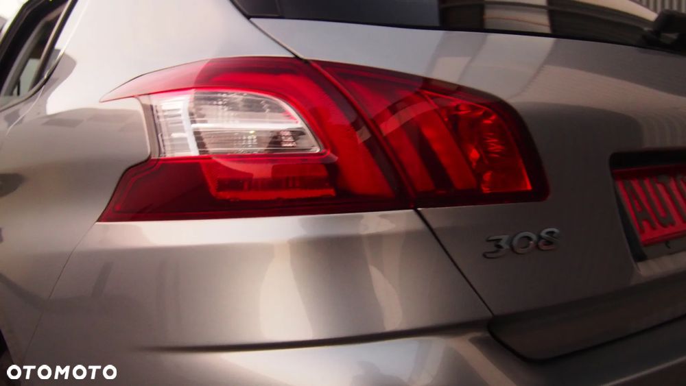 Peugeot 308 BlueHDi 120 Stop & Start Business-Line - 32