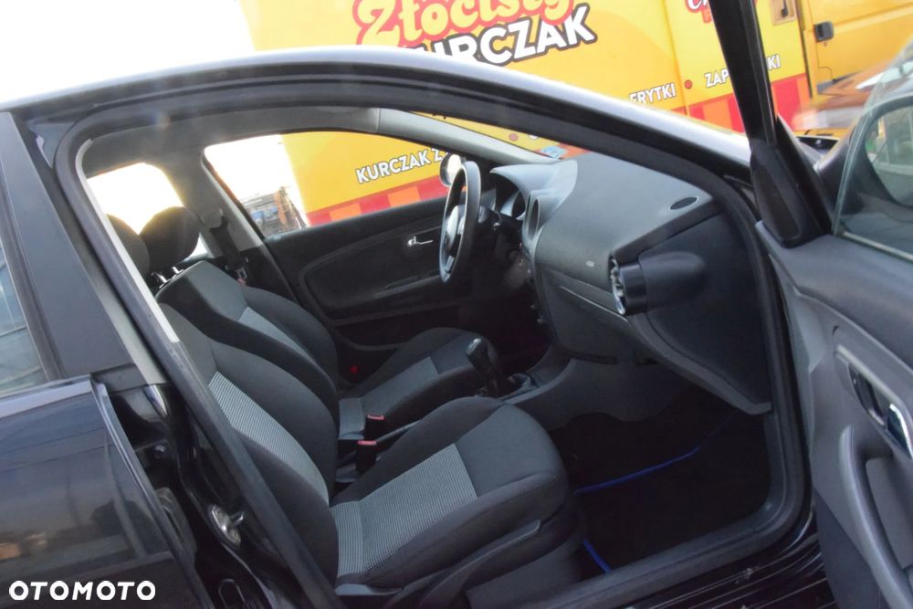 Seat Ibiza 1.4 16V Reference - 22