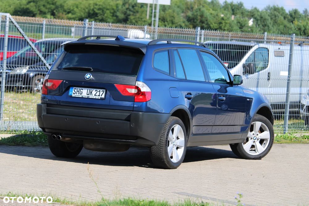 BMW X3 3.0i - 10