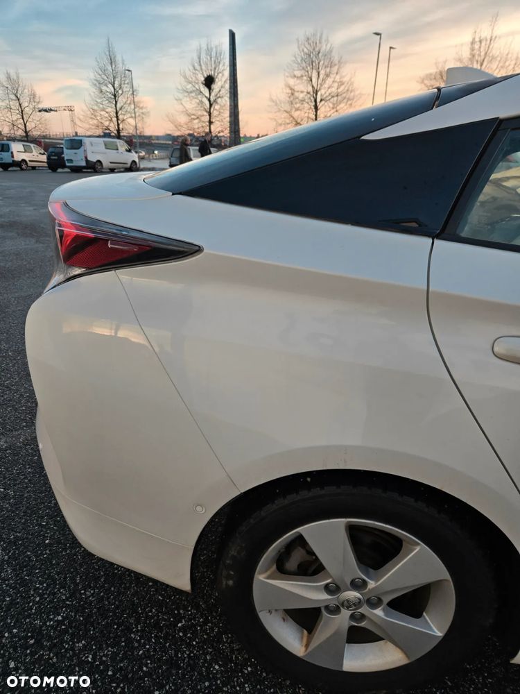 Toyota Prius - 28
