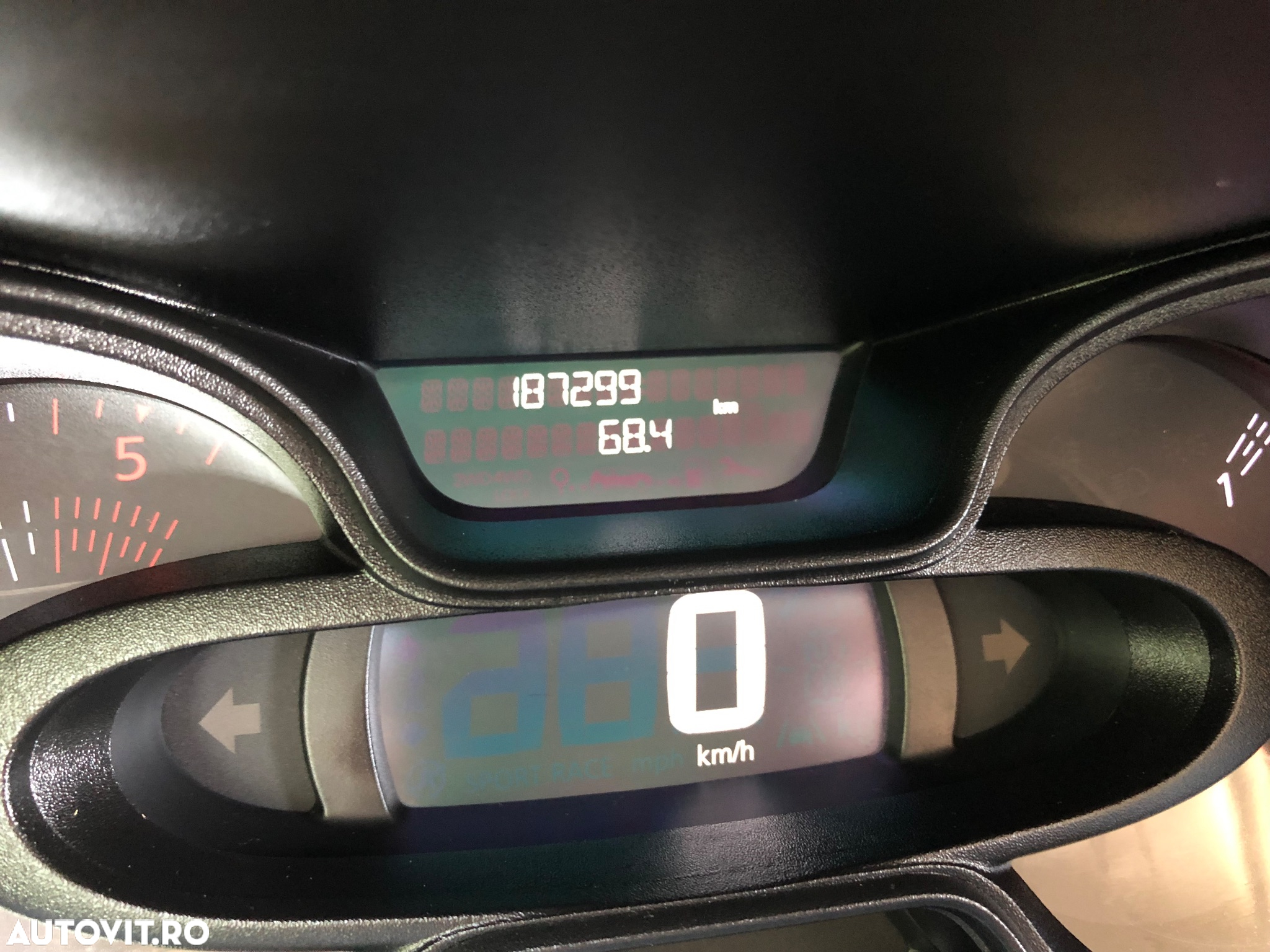 Renault Trafic - 29
