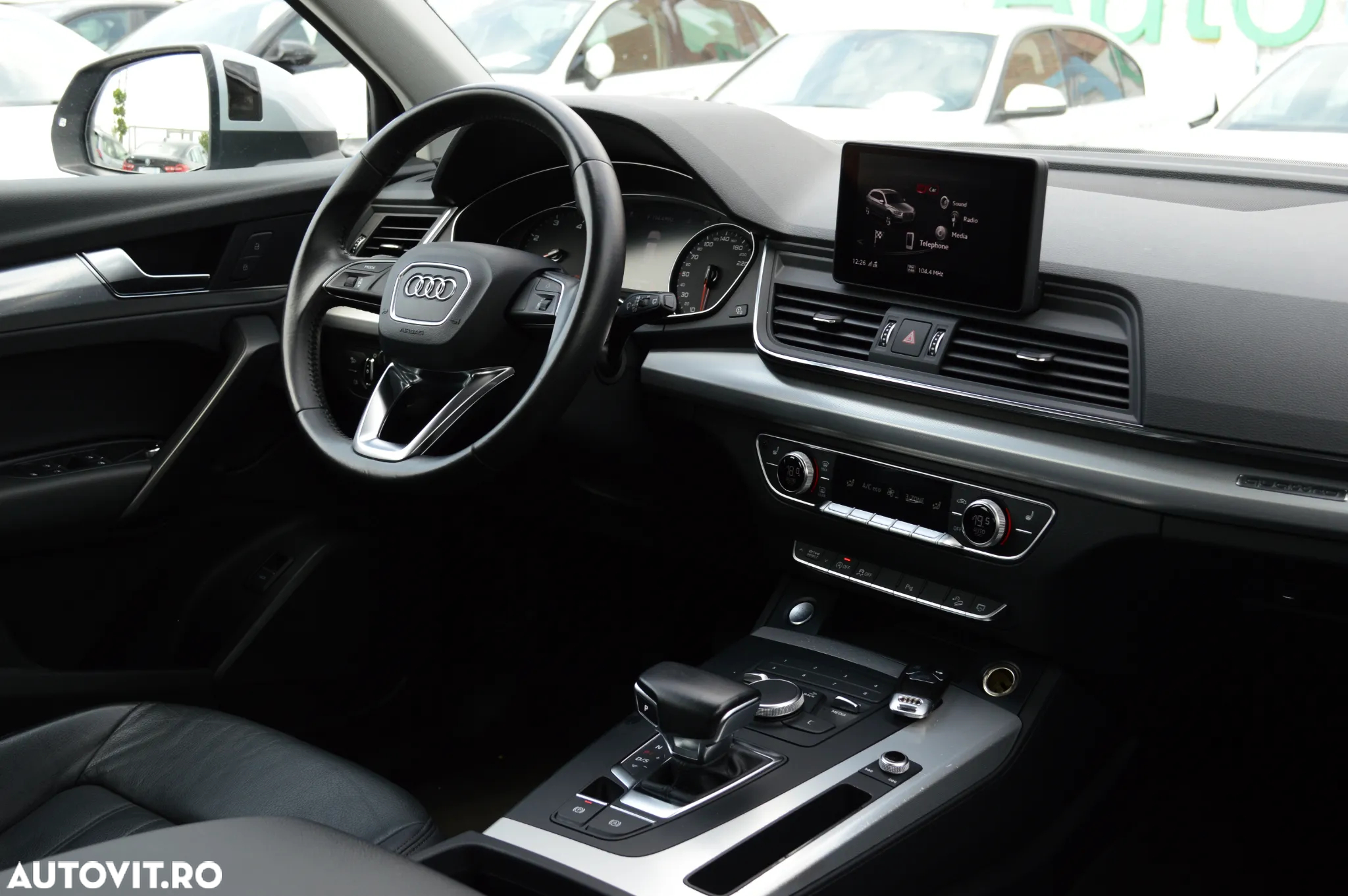 Audi Q5 40 TDI quattro S tronic design - 23