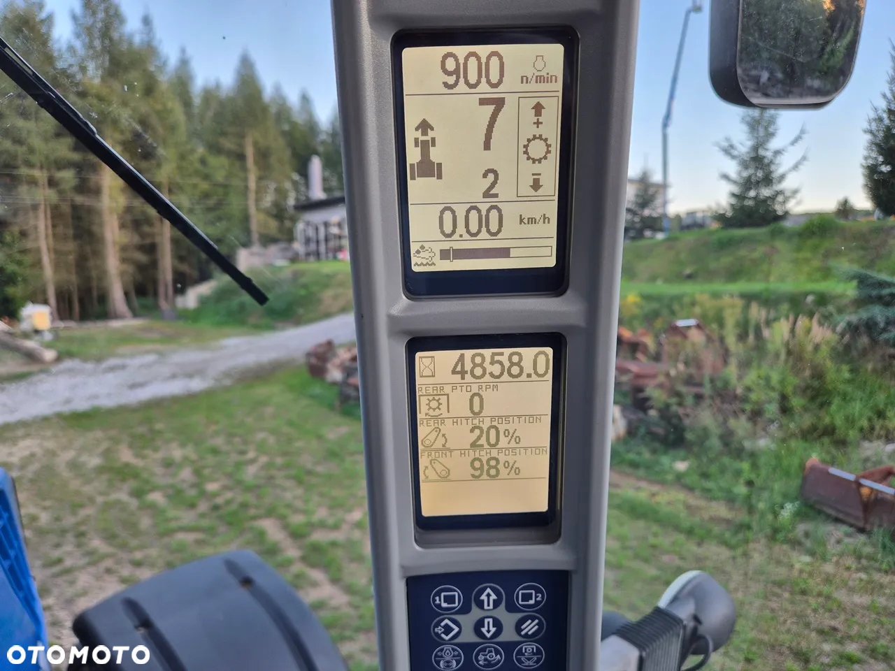 New Holland T8-300 BARDZO ŁADNY Duży traktor GPS - 31
