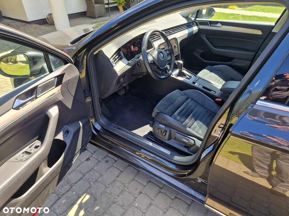 Volkswagen Passat 2.0 TDI SCR 4Mot DSG Highline - 12