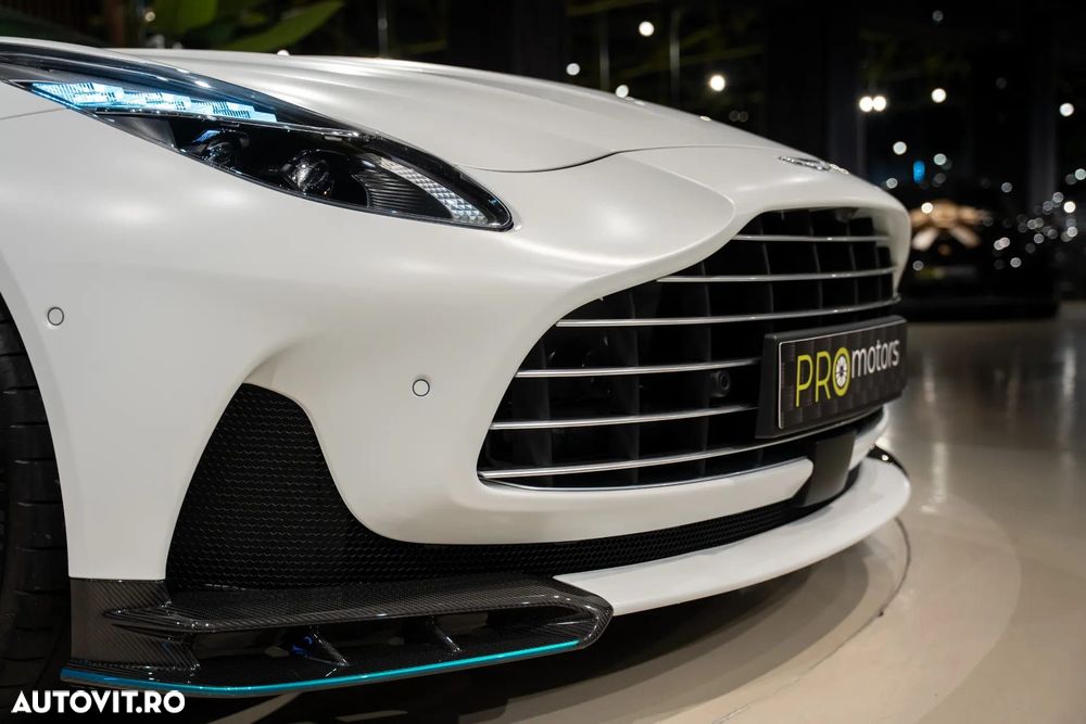 Aston Martin DB12 Volante - 22