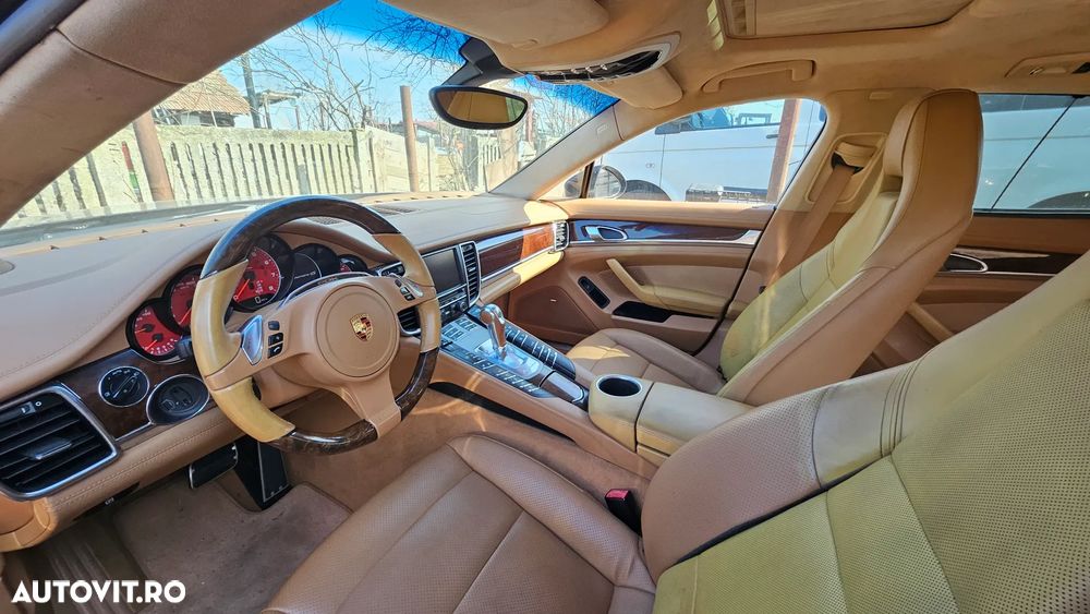 Porsche Panamera - 7