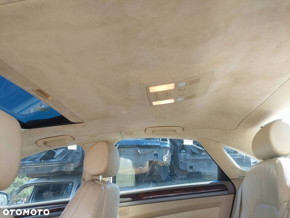 PODSUFITKA  AUDI A8 D3 - 2