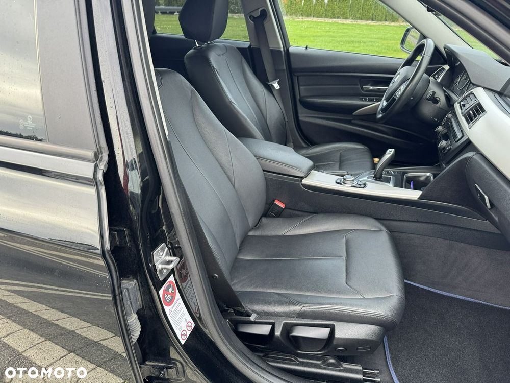BMW Seria 3 318d Luxury Line - 17