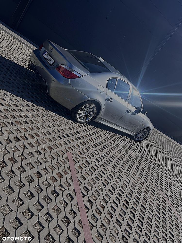 BMW Seria 5 540i - 11