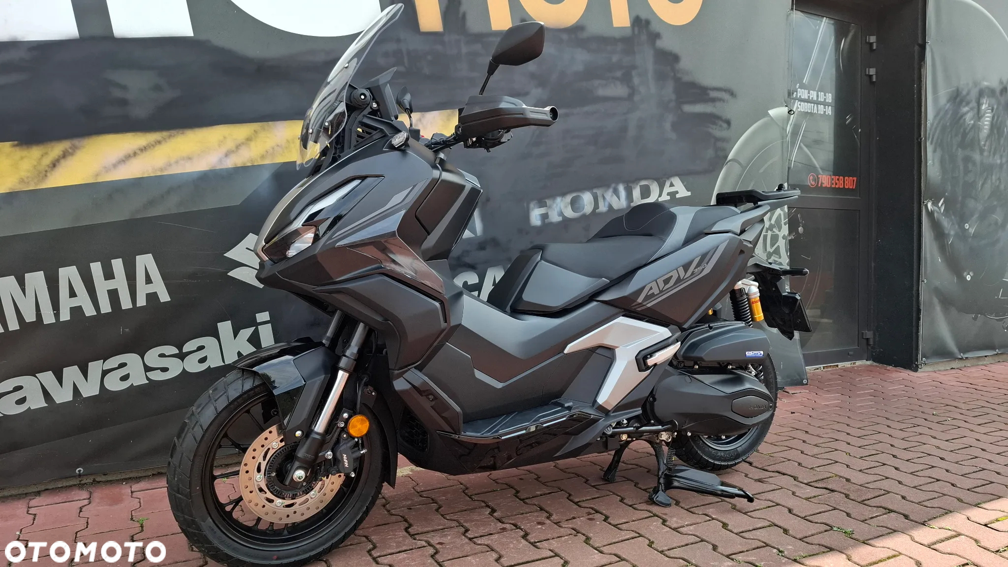 Honda ADV350 - 4