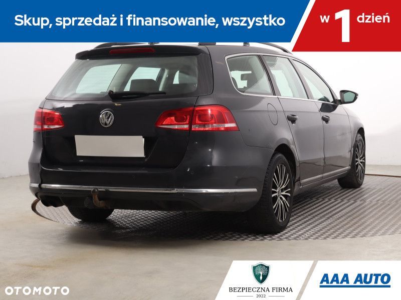 Volkswagen Passat Variant - 7