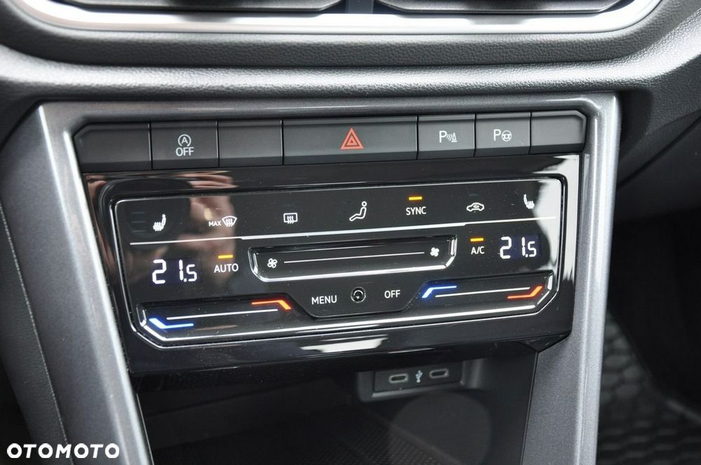 Volkswagen T-Roc 1.5 TSI Style DSG - 21