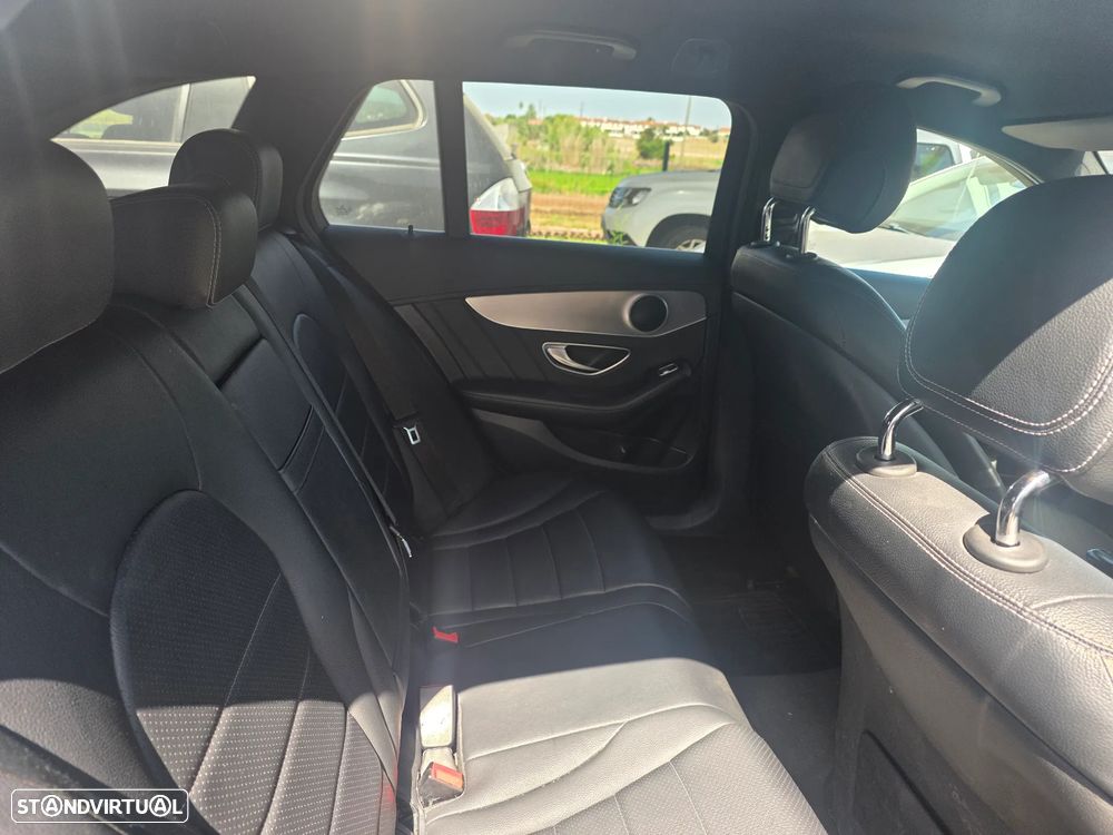 Mercedes-Benz C 200 BlueTEC AMG Line - 11