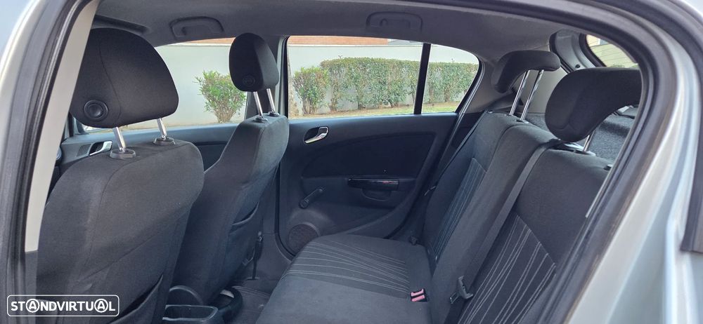 Opel Corsa 1.3 CDTi Enjoy - 11