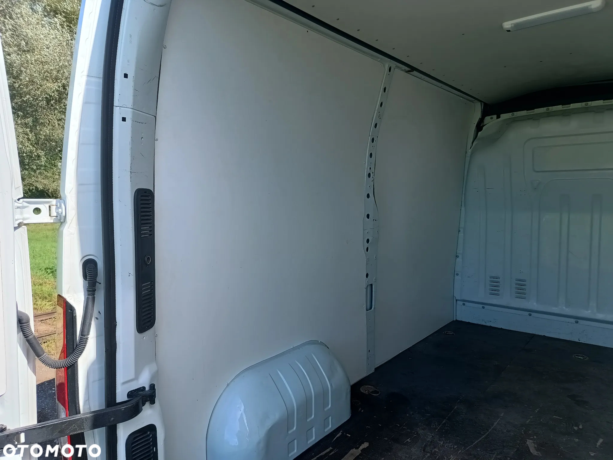 Renault Master L2H2 2.3 dCi 145 kM, 2011 rok  3.5T ORGINALNY PRZEBIEG, NAVI, KLIMA, OGRZEWANIE POSTOJOWE, HAK - 22