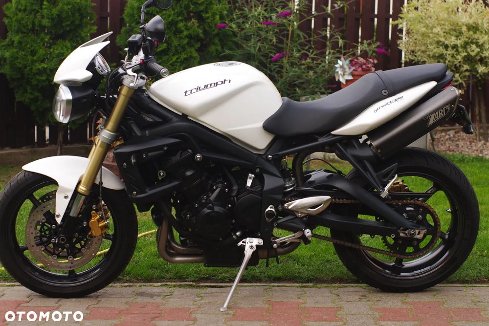 Triumph Street Triple - 20