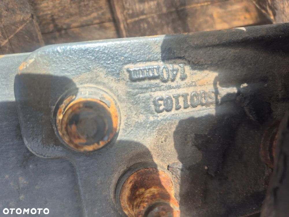Siodło Jost  Volvo Renault z łapami 140mm - 6