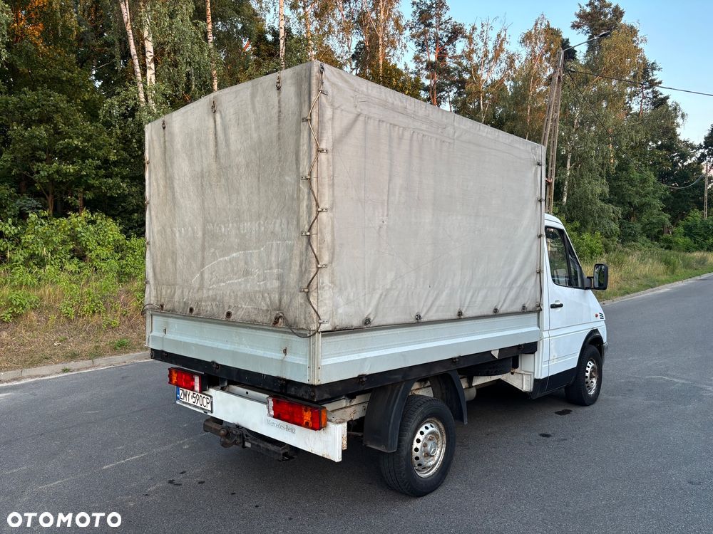 Mercedes-Benz Sprinter - 4