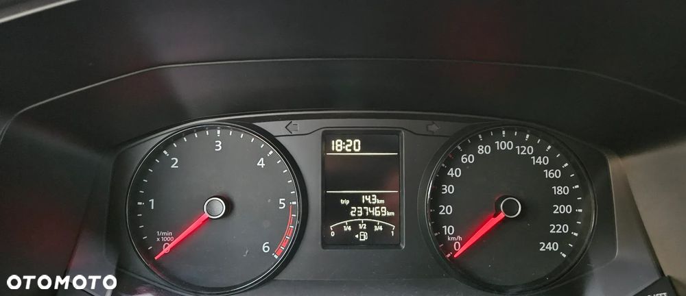 Volkswagen Transporter - 29