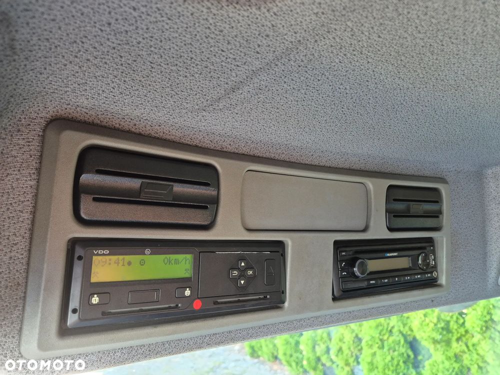 Mercedes-Benz Atego 1222 1224 z Niemiec 9m kontener izoterma podział manual - 14