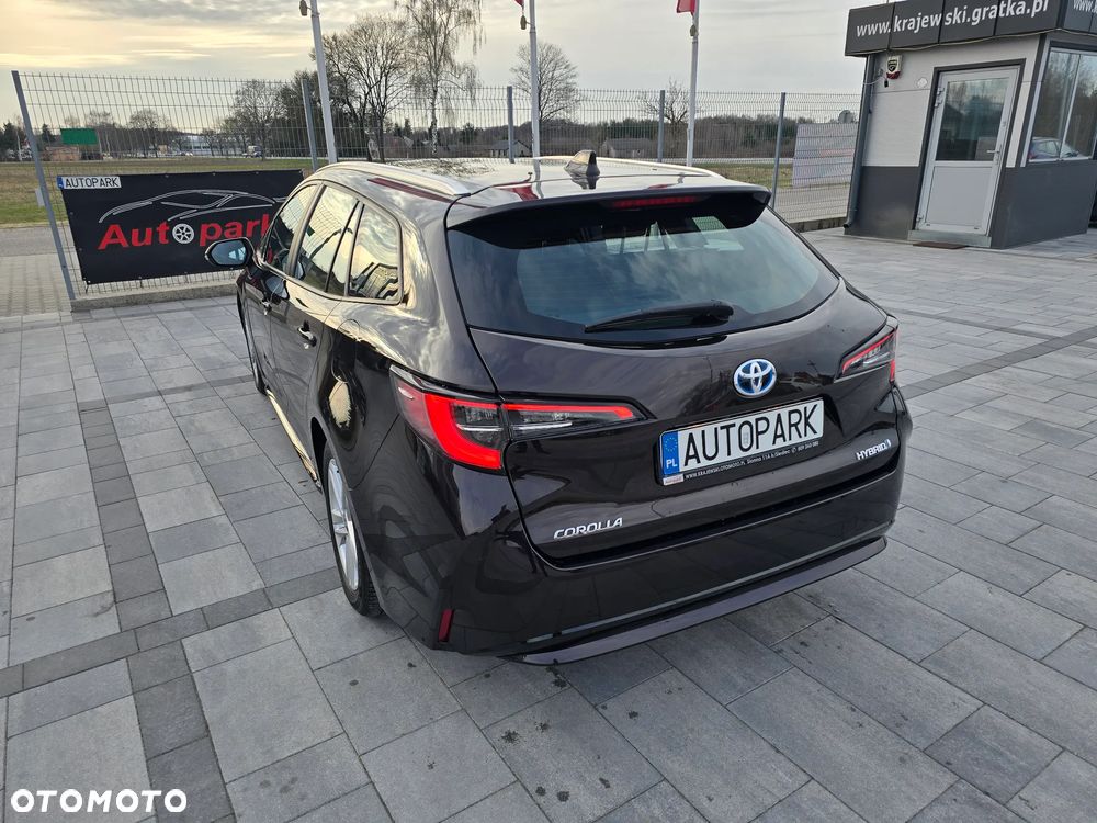 Toyota Corolla ver-1-8-hybrid-comfort - 13