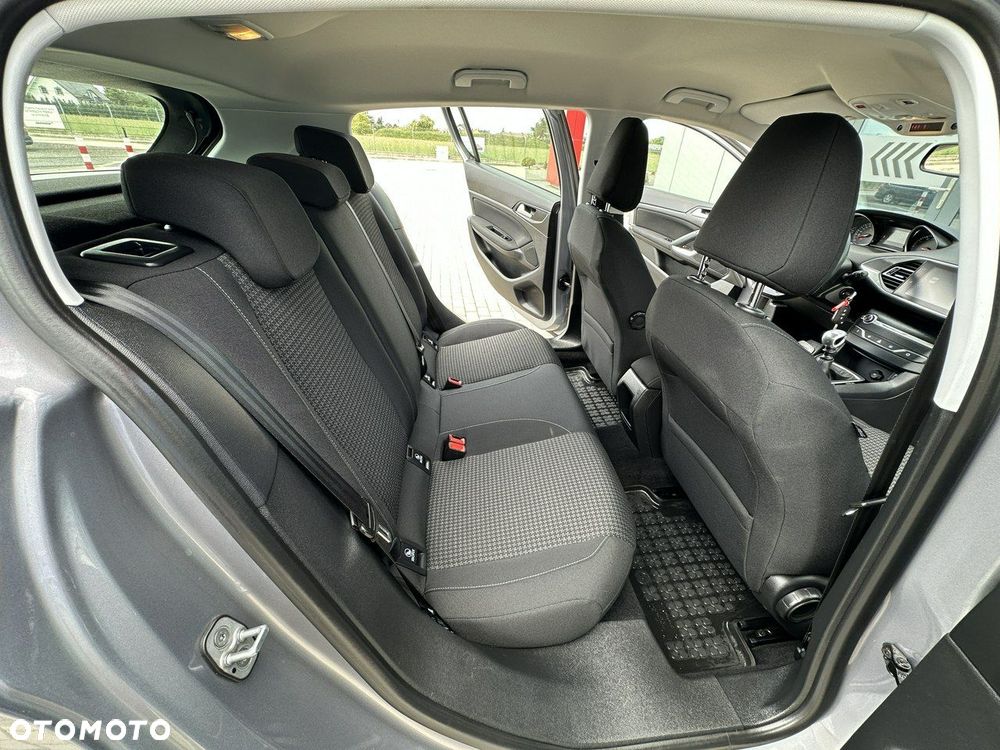 Peugeot 308 1.2 PureTech Allure Pack S&S - 12