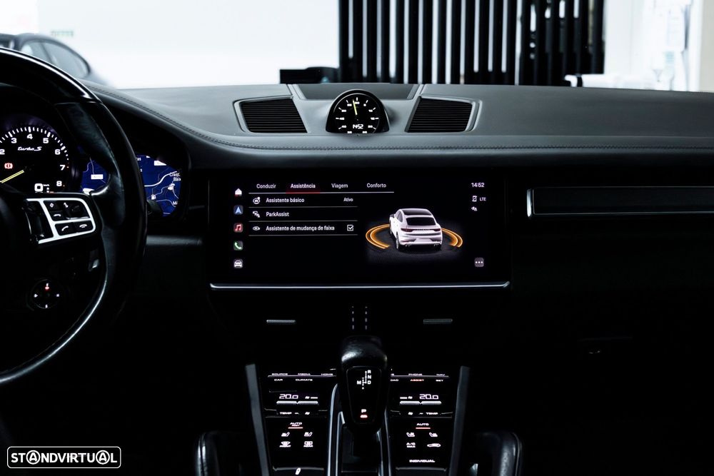 Porsche Cayenne Coupé Turbo S E-Hybrid - 27