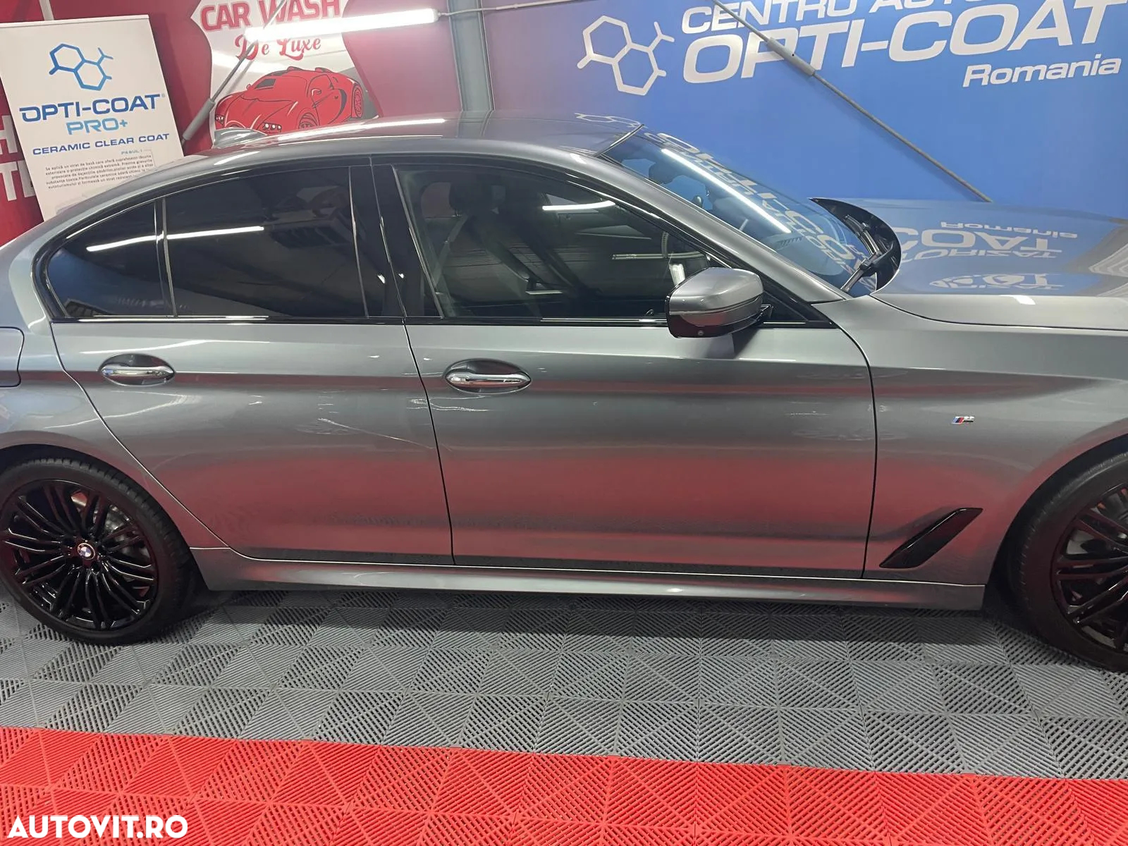 BMW Seria 5 520d xDrive AT - 12