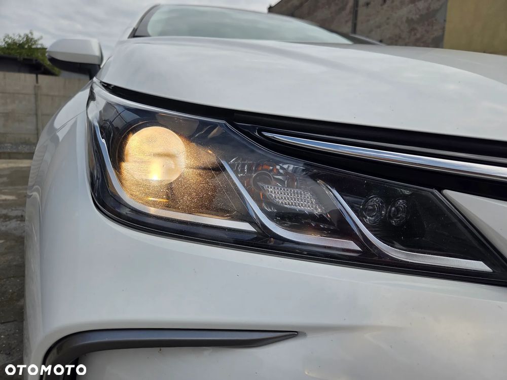 Toyota Corolla 1.5 Comfort - 32