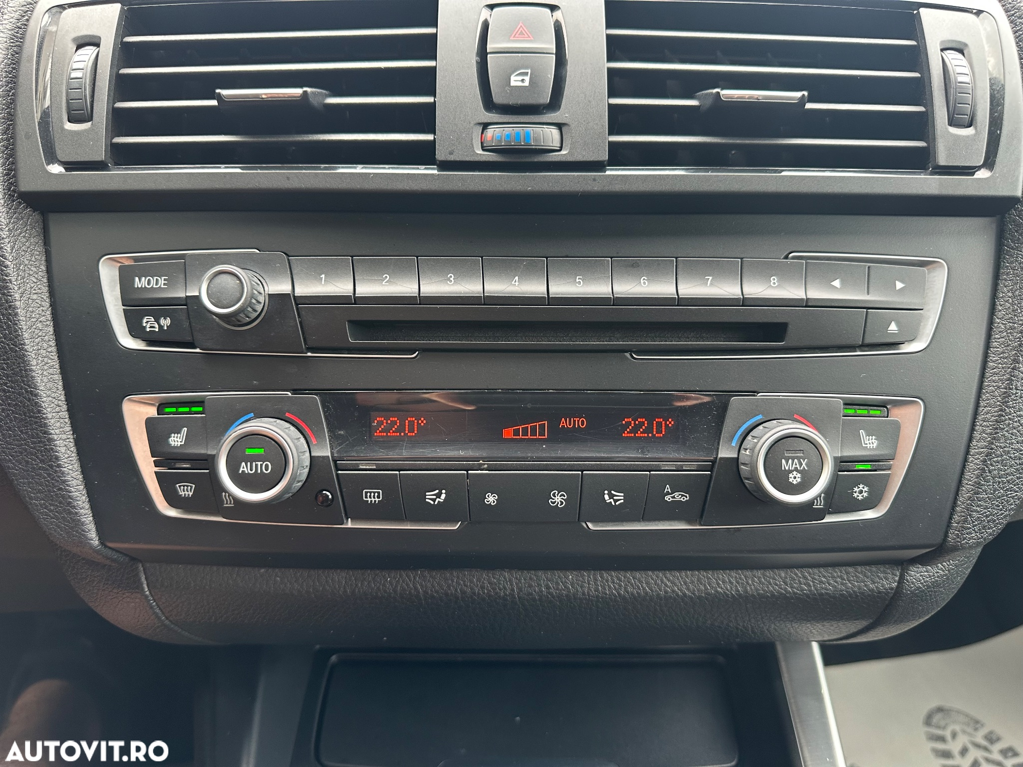 BMW Seria 1 118d Sport Line - 23