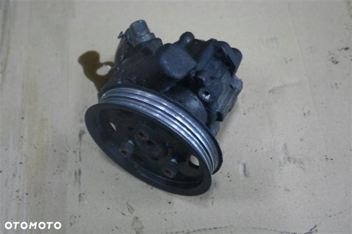 POMPA WSPOMAGANIA VW PASSAT B5 91128 8D0145156T - 1