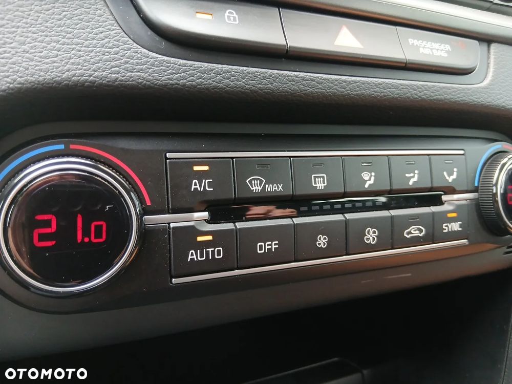 Kia Ceed 1.5 T-GDI M - 21