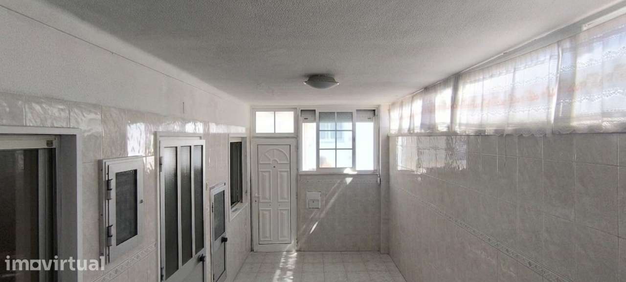 Moradia T3 com Terraço Incrível em Alfragide! - Grande imagem: 5/16