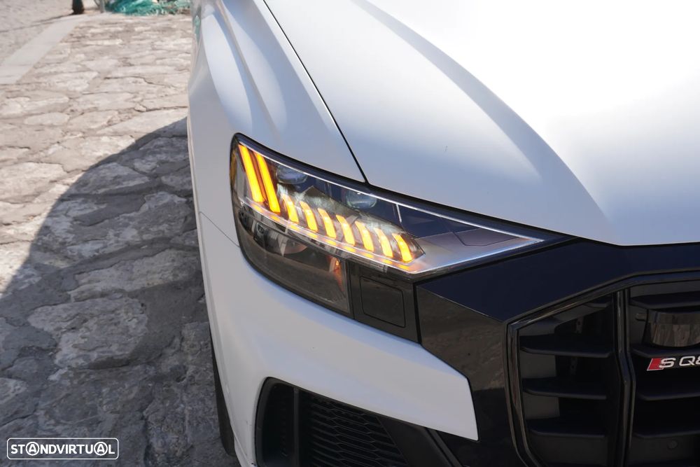 Audi SQ8 TFSI quattro Tiptronic - 23