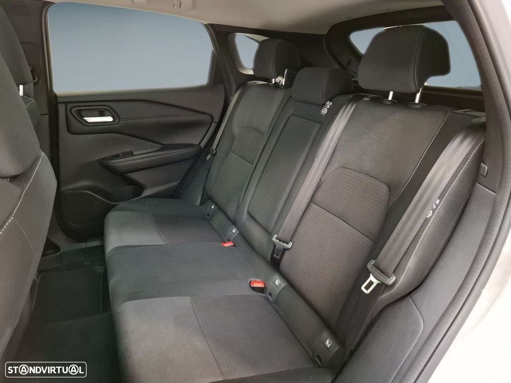 Nissan Qashqai 1.3 DIG-T N-Connecta LED+SKY Xtronic - 6