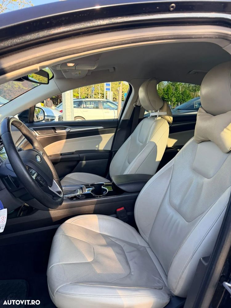 Ford Mondeo 2.0 TDCI PowerShift Titanium - 16