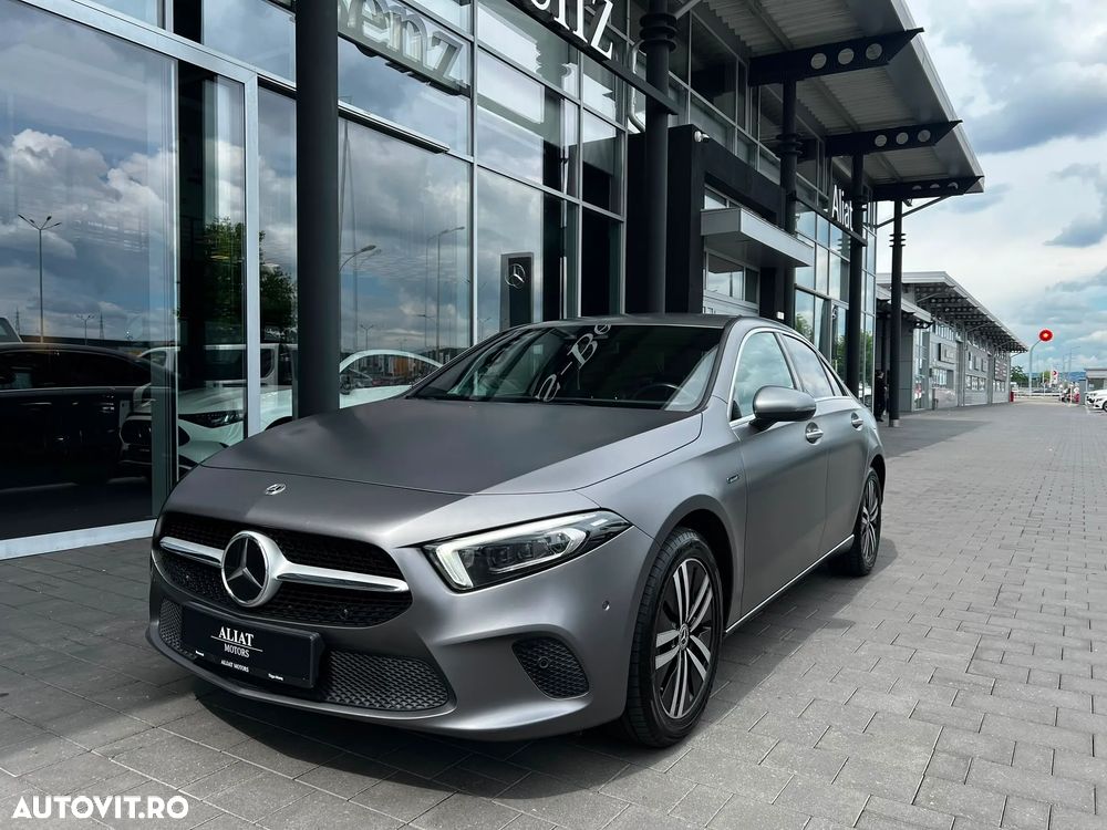 Mercedes-Benz A 250 e 8G-DCT - 35