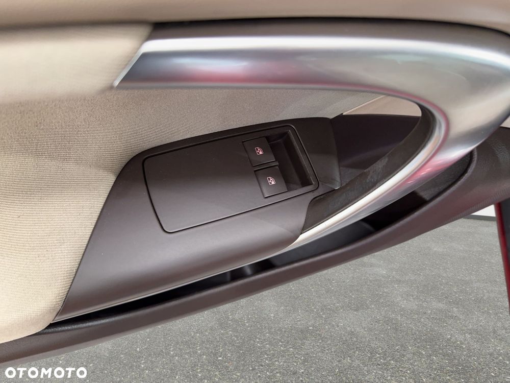 Opel Insignia - 22