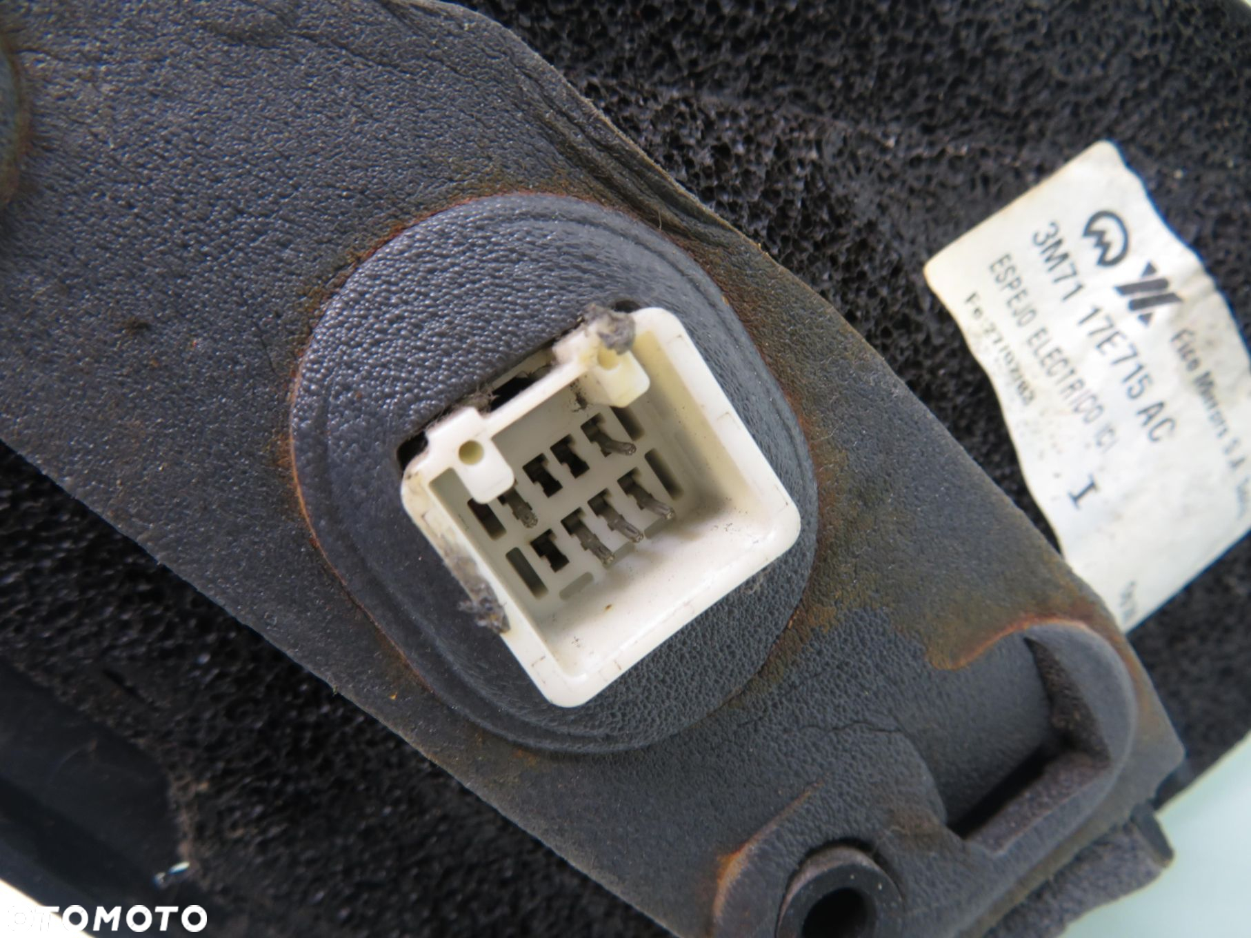 LUSTERKO LEWE MAZDA 2 I DY 3M7117E715AC 5PIN - 5