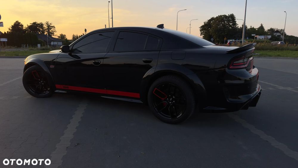 Dodge Charger 6.4 Scat Pack Widebody - 9