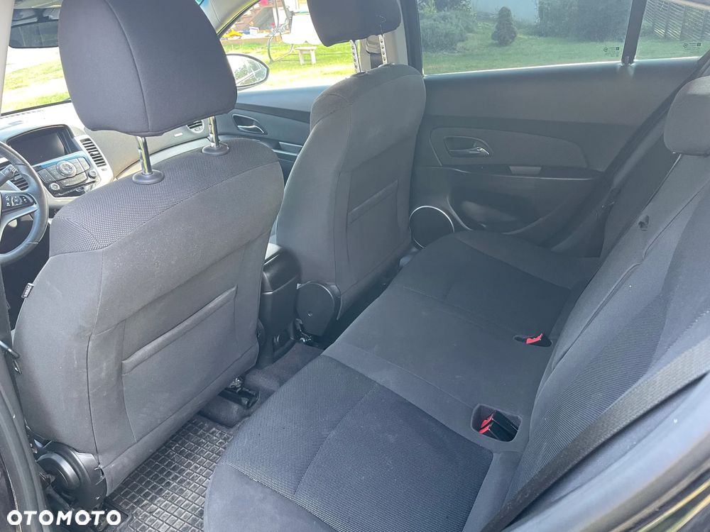 Chevrolet Cruze 1.7 D LT+ - 9