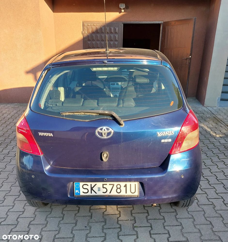 Toyota Yaris 1.0 Luna A/C - 6