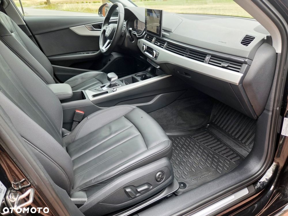 Audi A4 Avant 40 TDI S tronic - 32