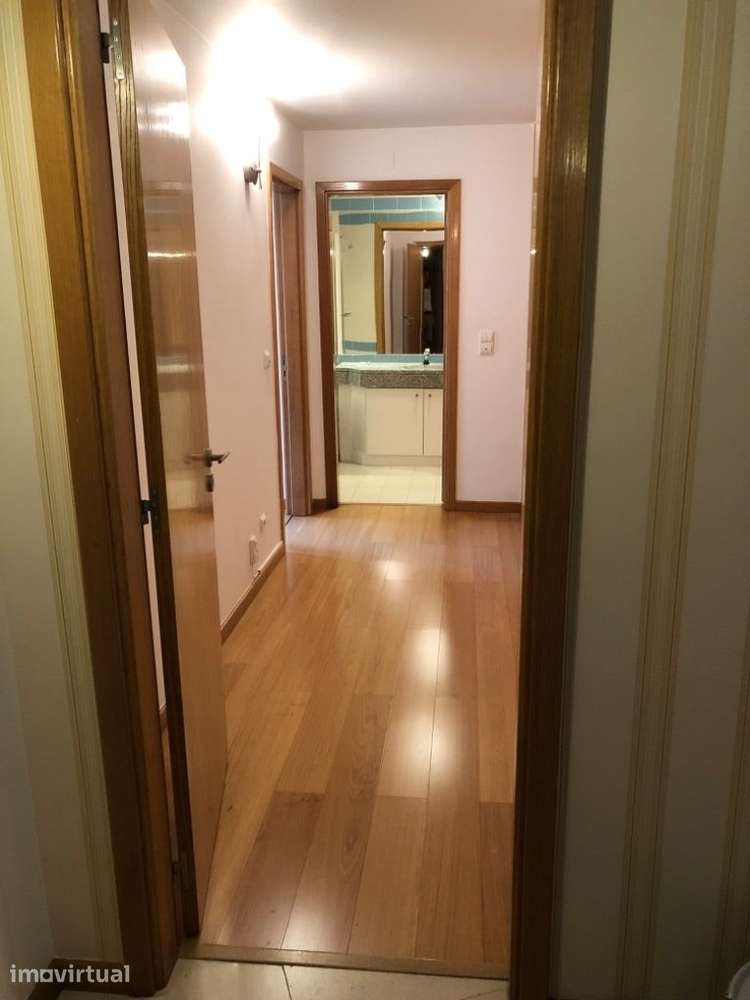 Arrendamento T1 junto ao metro Quinta das Conchas / Lisboa - Grande imagem: 5/7