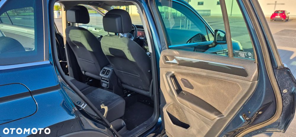 Volkswagen Tiguan - 11