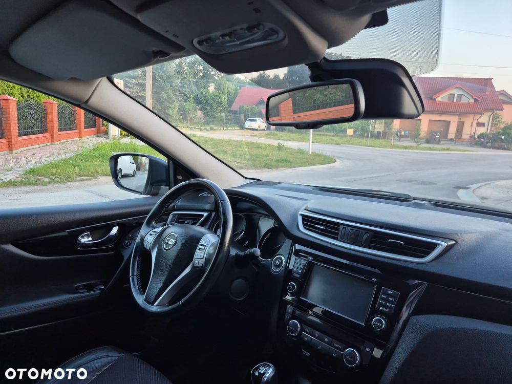 Nissan Qashqai 1.6 DCi 4x4 Tekna - 22