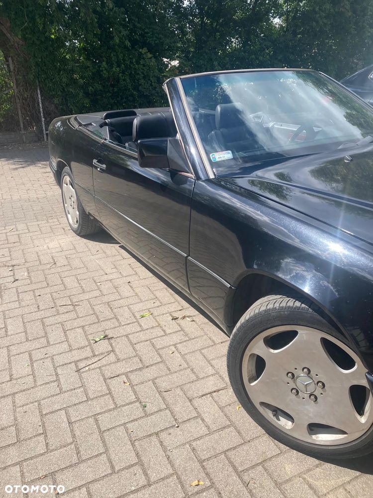 Mercedes-Benz Klasa E 320 - 6