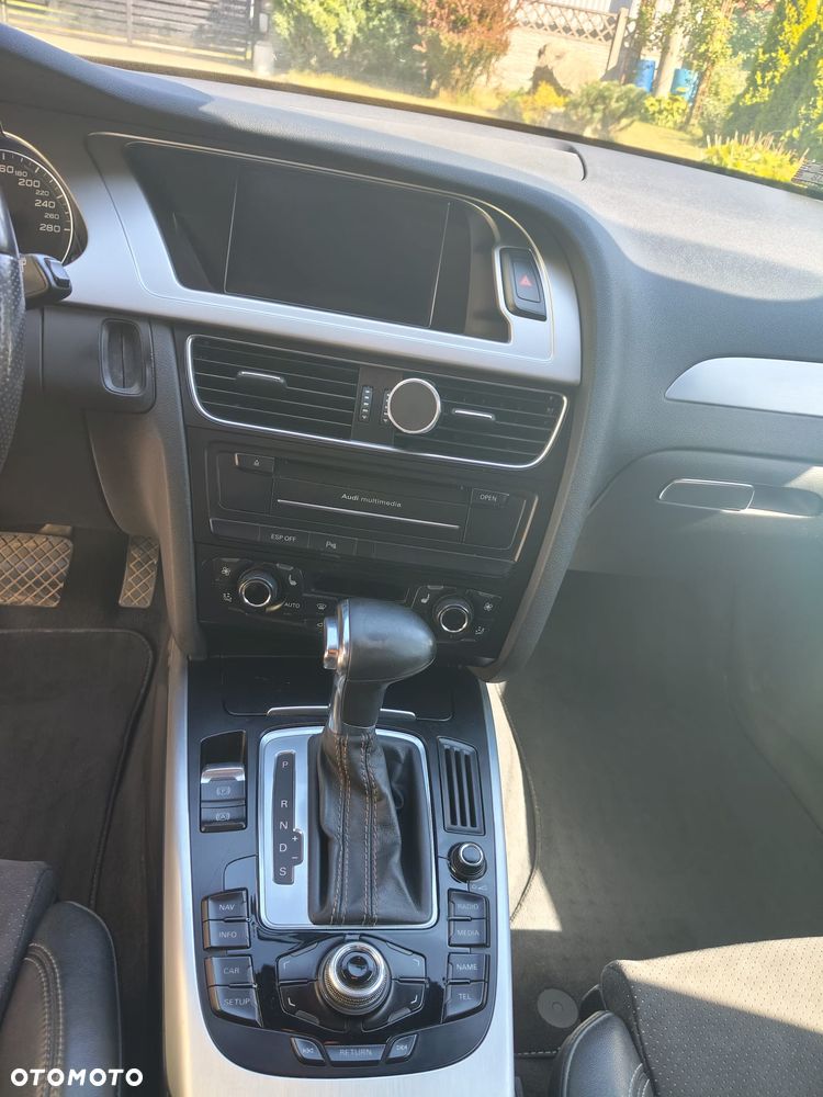 Audi A4 Avant - 31